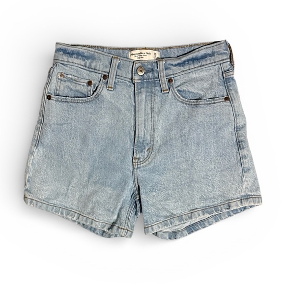 Abercrombie & Fitch Pants - Abercrombie & Fitch The 4” Mom High Waist Light Wash Denim Short Size 25